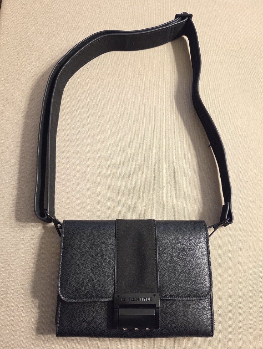 Citizen Hyde Black Vegan Leather Dylan Wallet Crossbody Bag